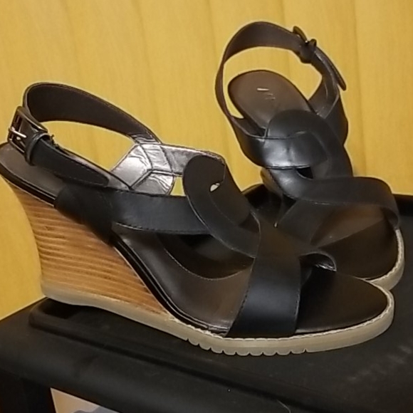 <MARKON> Monte Wood-Look Wedge Sandal - Size 8M - Picture 15 of 16